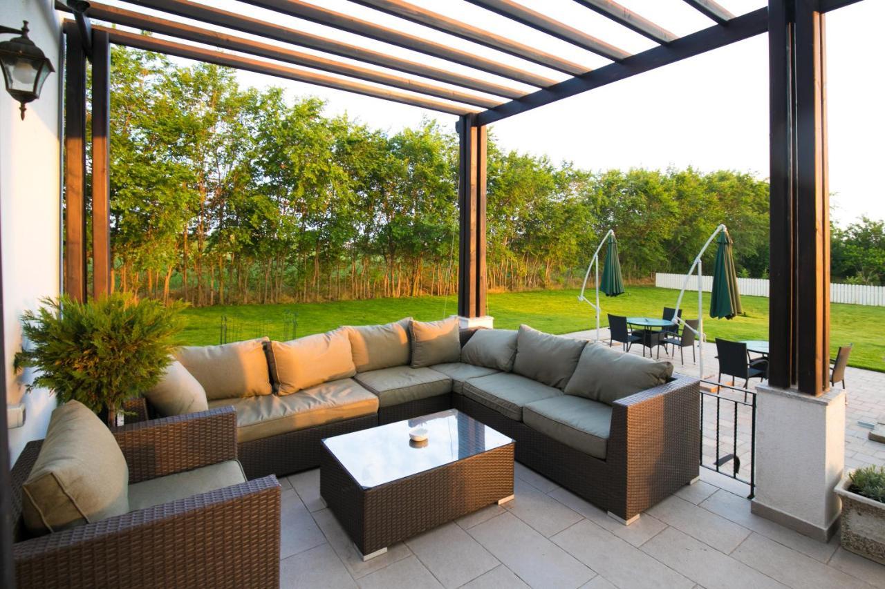 Villa Ciao - Adults Only Corbu  Εξωτερικό φωτογραφία